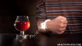 Alcoholism rehab. Is it time for an alcohol treatment center? Detailed info on types of alcohol treatment centers, alcoholism treatment center programs, costs.